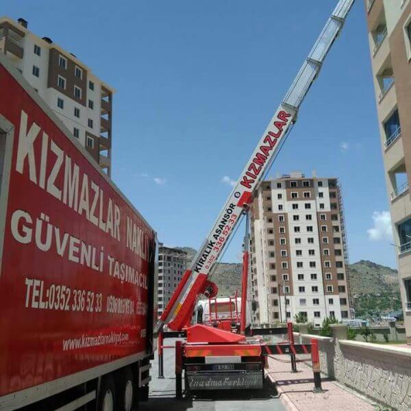 Evden eve nakliyat sürecinde yapılan hatalar nelerdir? : Kapak Görseli